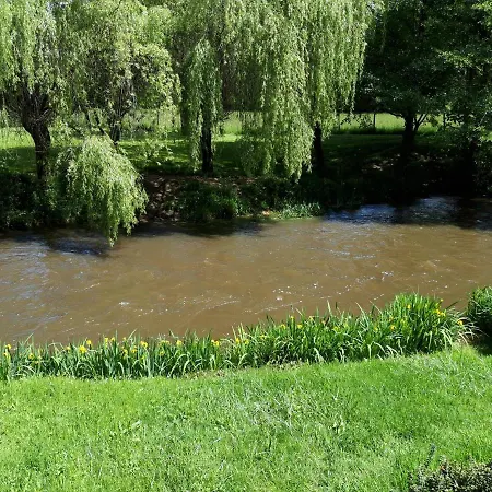 Maison Au Bord De La Riviere Dronne En Perigord
