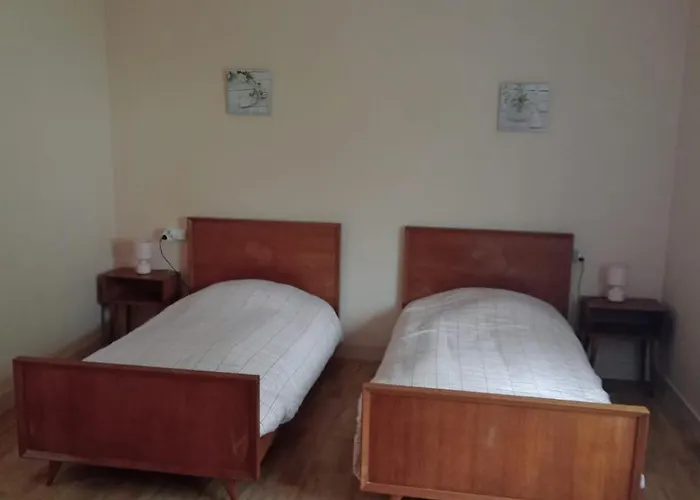 Maison Au Bord De La Riviere Dronne En Perigord